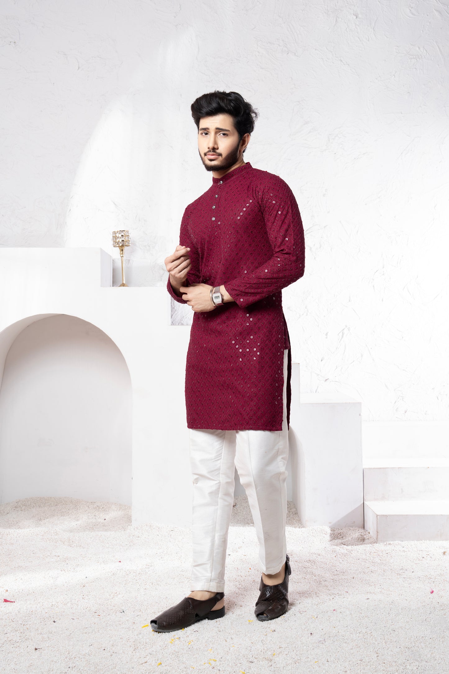 LUCKNOWI CHIKANKARI KURTA