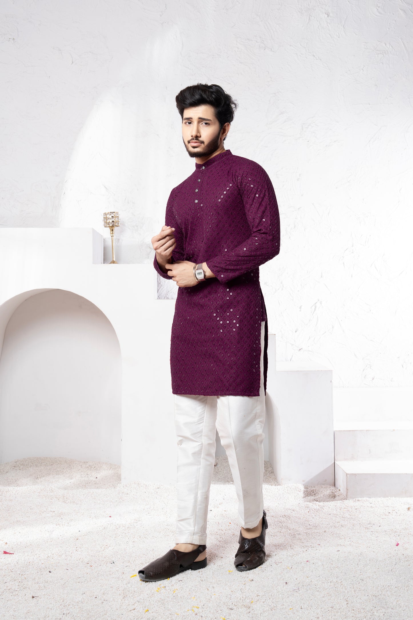 LUCKNOWI CHIKANKARI KURTA