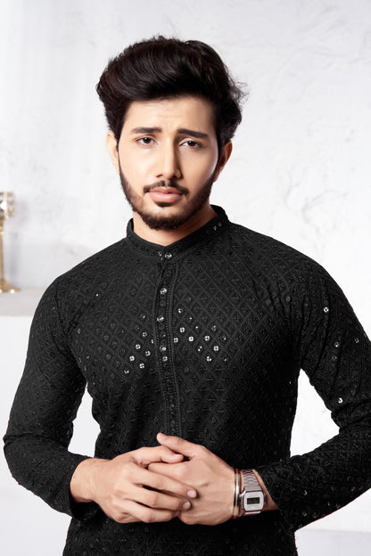 LUCKNOWI CHIKANKARI KURTA